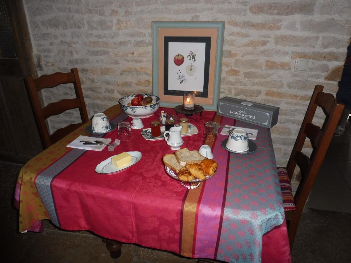 Chambre D'Hotes Des 3 Ifs Vernot Exteriér fotografie